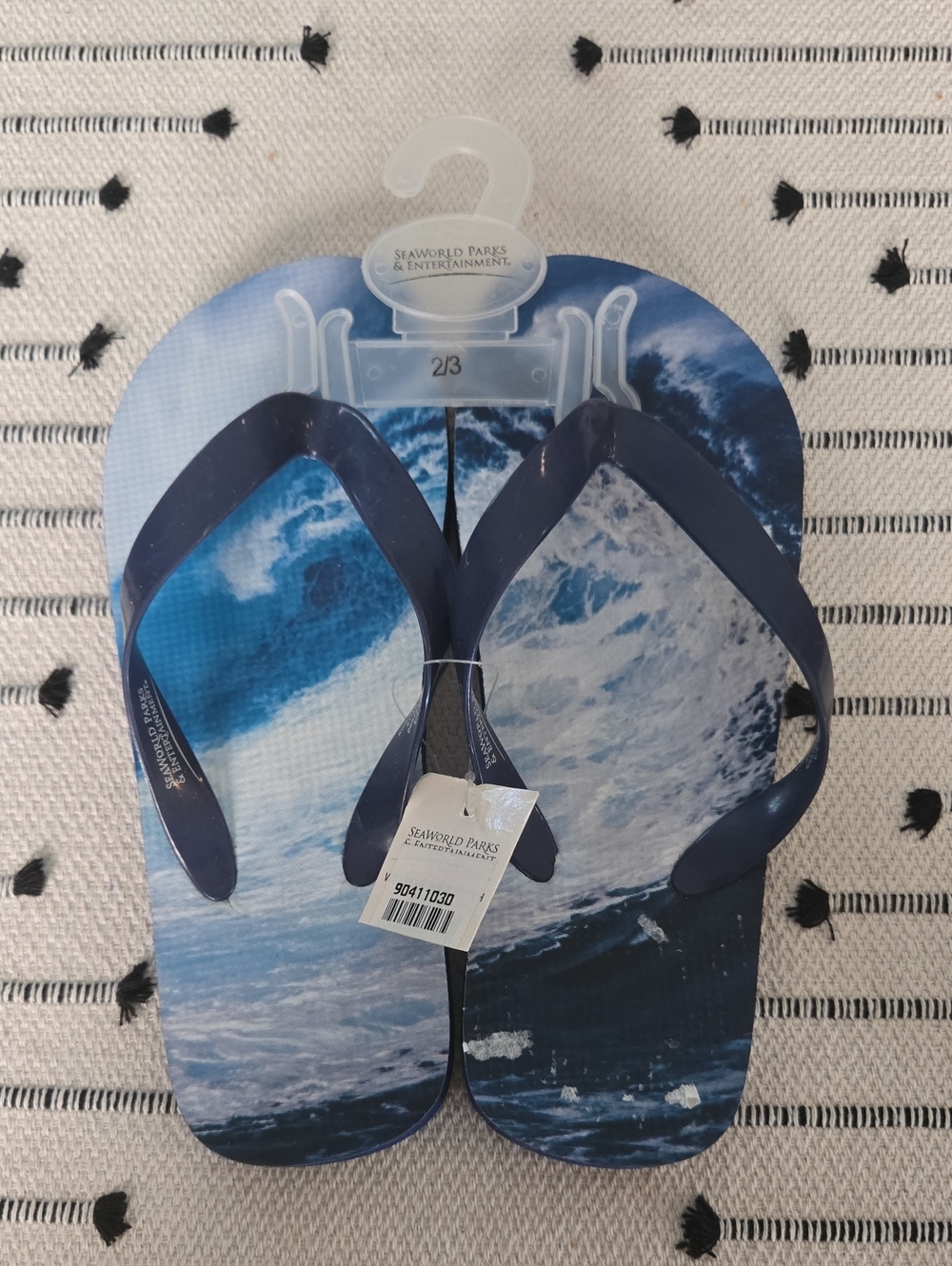 Sea World Flip Flops NEW